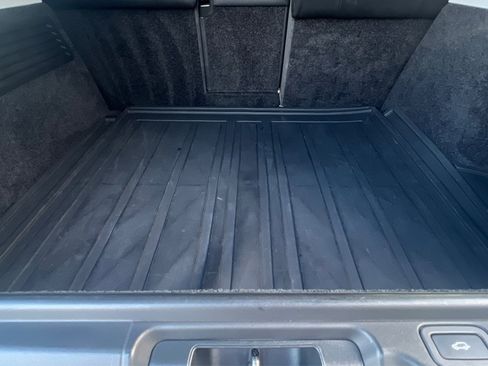 Used 2016 Land Rover Range Rover HSE image 24