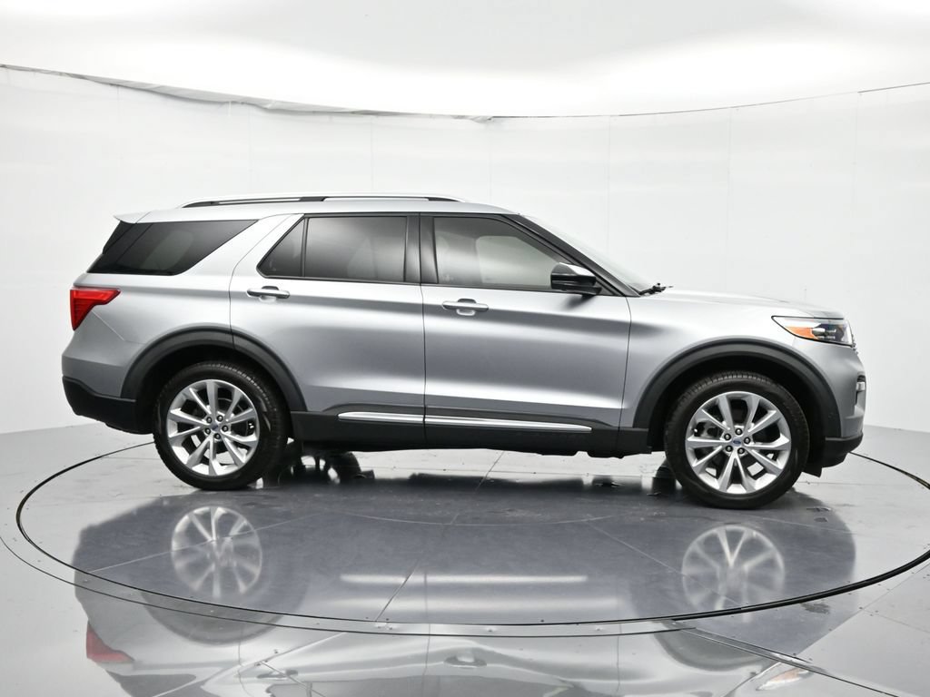 Used 2021 Ford Explorer Platinum w/ Equipment Group 601A AWD/4WD image 4