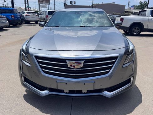 Used 2018 Cadillac CT6 Luxury RWD image 2