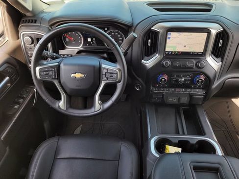 Used 2021 Chevrolet Silverado 1500 LTZ w/ Technology Package AWD/4WD image 12