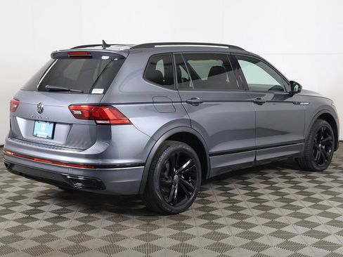 Used 2023 Volkswagen Tiguan SE R-Line FWD image 10
