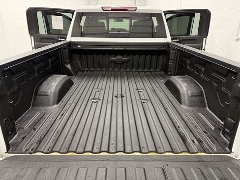 Used 2022 Chevrolet Silverado 2500 LT w/ Convenience Package image 25