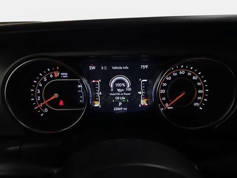 Used 2023 Jeep Gladiator Sport AWD/4WD image 19