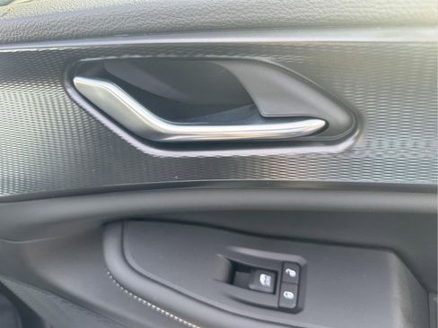 New 2025 Jeep Grand Cherokee L Altitude image 44