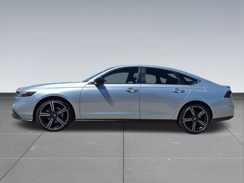 Certified 2025 Honda Accord Sport image 4