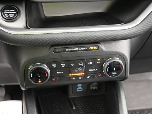 Certified 2022 Ford Bronco Sport Outer Banks w/ Tech Package AWD/4WD image 11