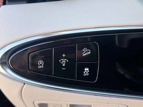 Used 2023 Genesis GV70 2.5T image 22