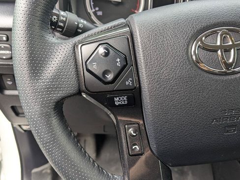 Used 2020 Toyota 4Runner Venture w/ Moonroof Package AWD/4WD image 20