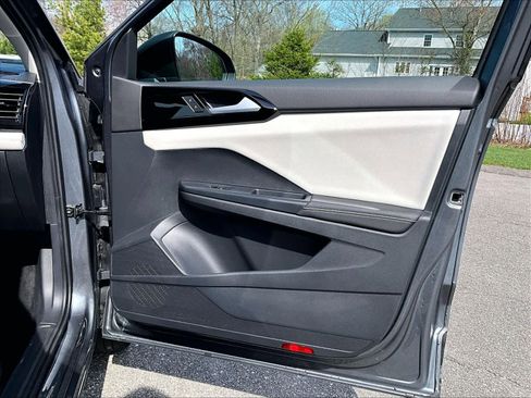 Used 2025 Volkswagen Taos S image 12