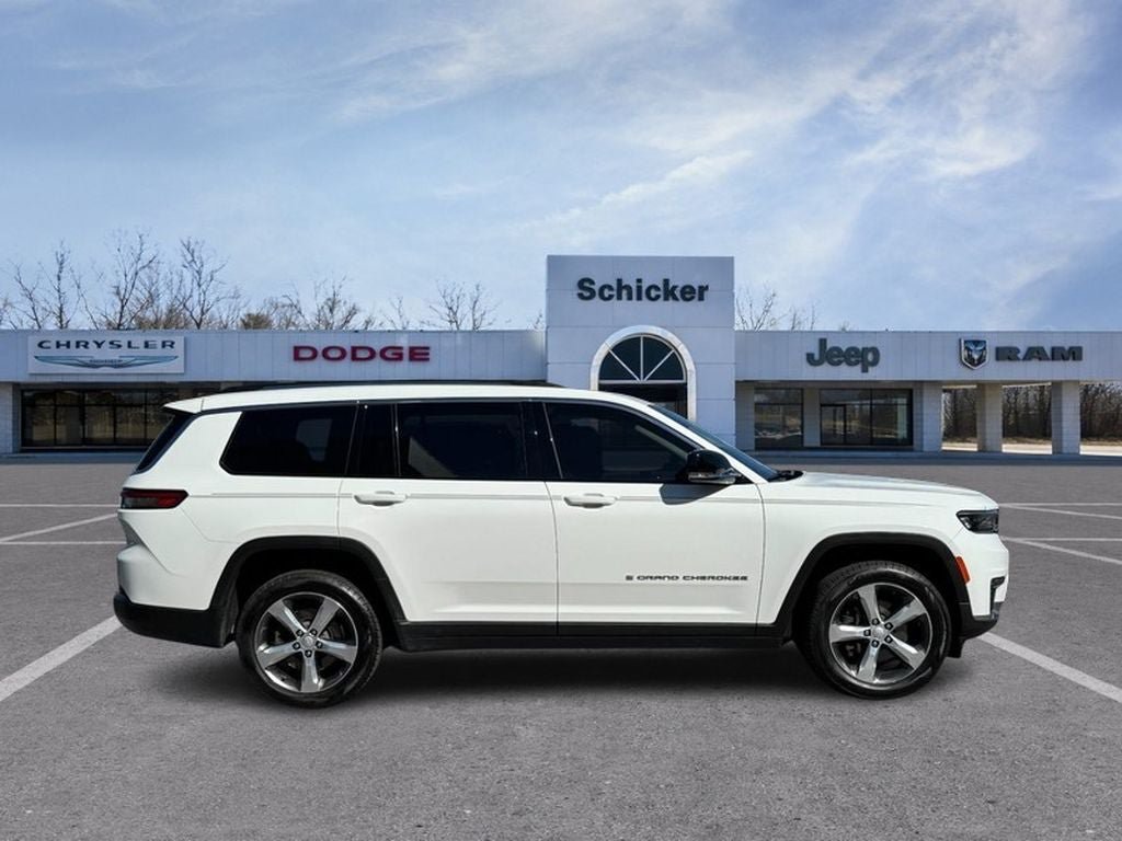 Used 2021 Jeep Grand Cherokee L Limited AWD/4WD image 2