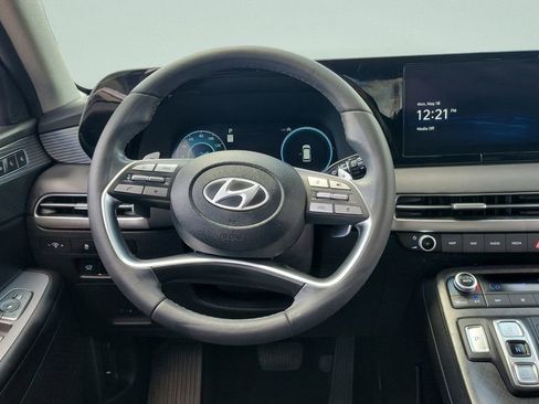 Used 2024 Hyundai Palisade Limited FWD image 12