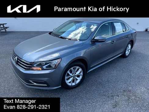 Used 2016 Volkswagen Passat 1.8T S FWD image 1