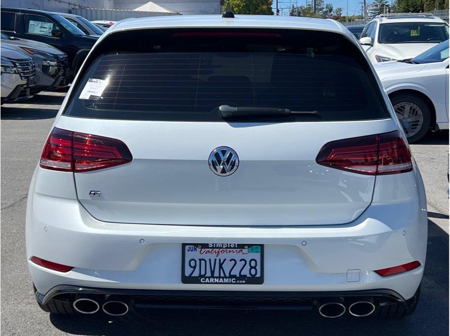 Used 2018 Volkswagen Golf 4-Door AWD/4WD image 4