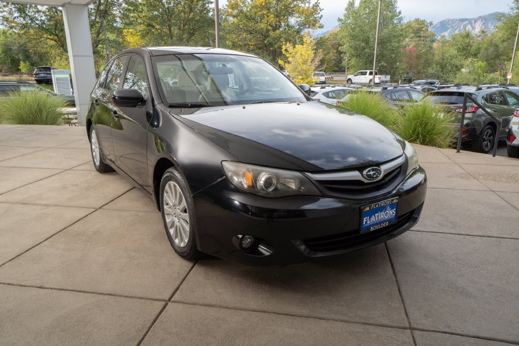Used 2011 Subaru Impreza 2.5i Premium w/ PWR Moonroof Value Pkg AWD/4WD image 2