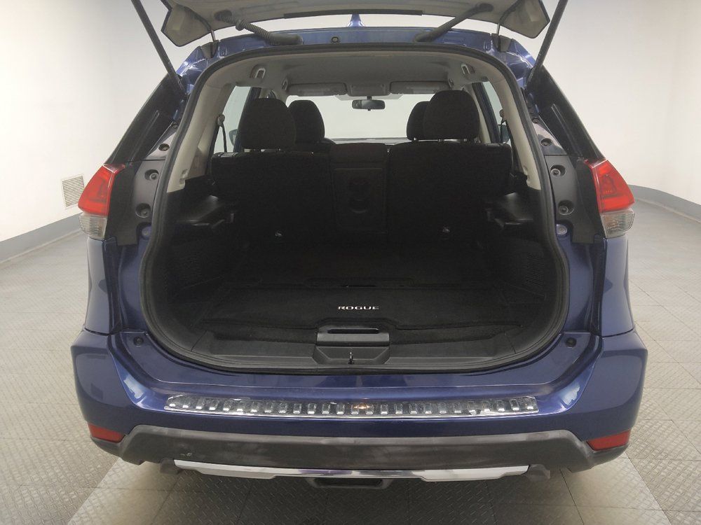Used 2018 Nissan Rogue S AWD/4WD image 29