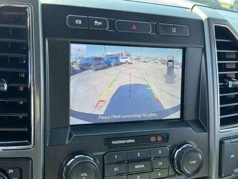 Used 2020 Ford F250 XLT w/ XLT Premium Package image 19