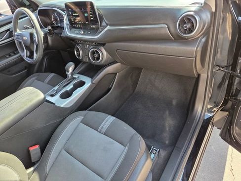 Used 2023 Chevrolet Blazer LT FWD image 16