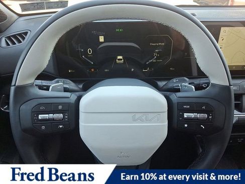 New 2025 Kia K4 GT-Line w/ GT-Line Premium Package image 13