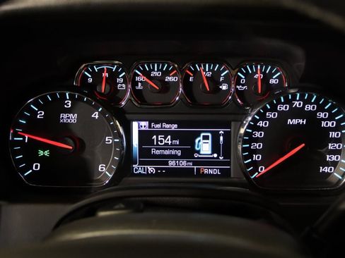 Used 2017 GMC Yukon SLT image 39