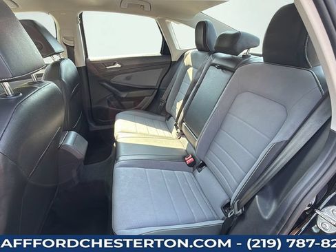Used 2025 Volkswagen Jetta SE FWD image 24