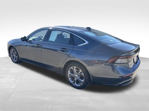 Used 2024 Honda Accord EX image 3