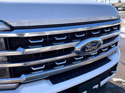 Used 2023 Ford F350 Platinum image 29