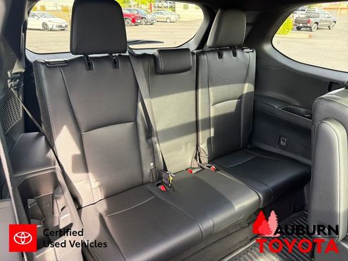 Used 2024 Toyota Grand Highlander AWD Hybrid image 23