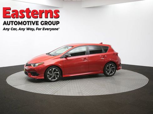 Used 2018 Toyota Corolla iM w/ Carpet Mat Package (TMS) image 55