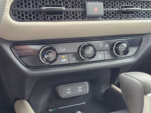 New 2026 Honda HR-V LX image 18