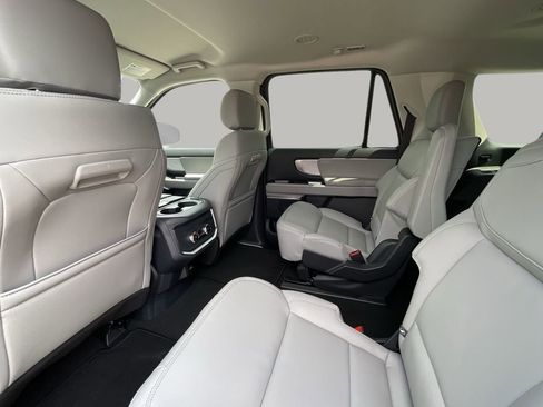 New 2026 Ford Expedition Max Active RWD image 17