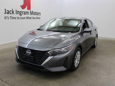 Used 2024 Nissan Sentra S FWD image 2