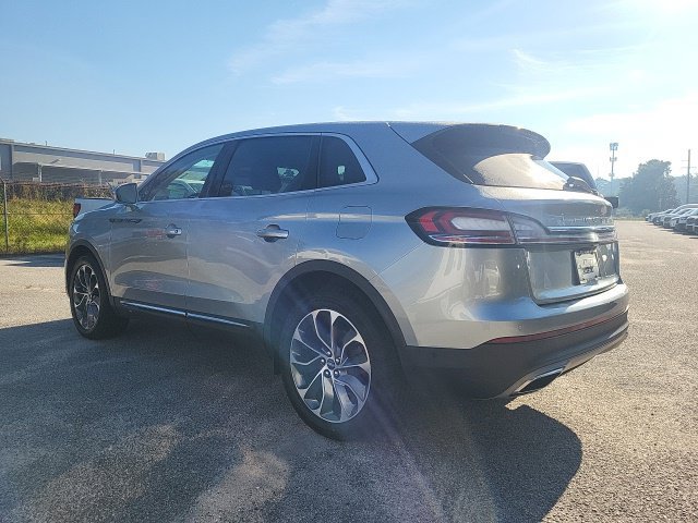 Used 2022 Lincoln Nautilus Reserve w/ Equipment Group 201A FWD image 3