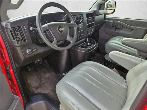 Used 2017 Chevrolet Express 2500 LT w/ LT Preferred Equipment Group image 9