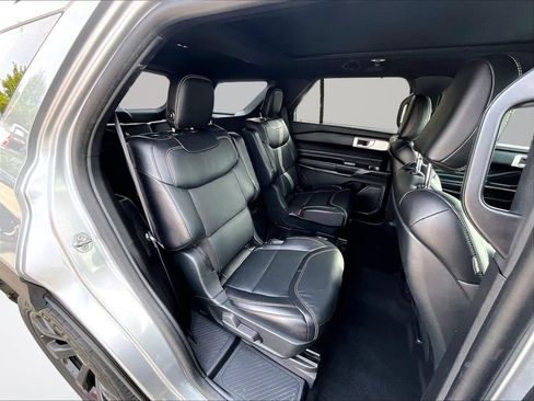 Used 2020 Ford Explorer ST w/ ST Street Pack AWD/4WD image 28