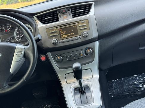 Used 2014 Nissan Sentra SR w/ SR Driver Package image 5