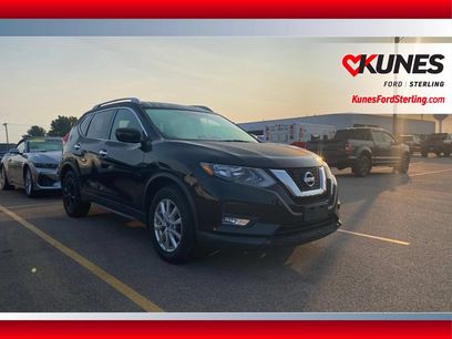 Used 2017 Nissan Rogue SV
