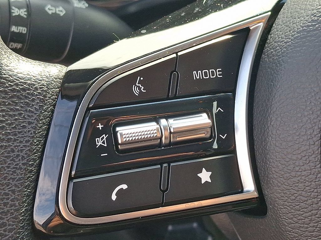 Used 2023 Kia Forte LXS w/ LXS Technology Package FWD image 21