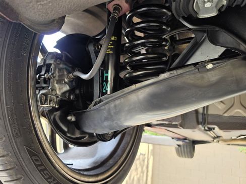 Used 2004 Chrysler Crossfire Coupe RWD image 9