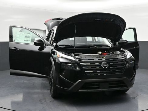 New 2026 Nissan Rogue SV image 38