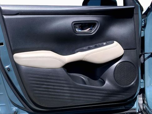Used 2023 Honda HR-V EX-L image 21