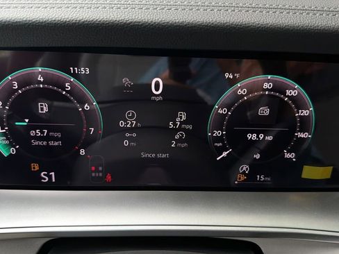 New 2026 Volkswagen Tiguan SE FWD image 30
