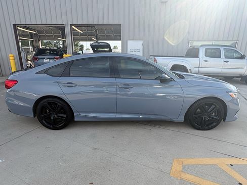 Certified 2022 Honda Accord Sport image 9