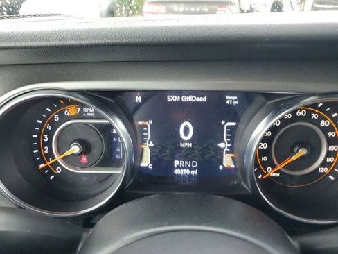 Used 2020 Jeep Wrangler Unlimited Sahara image 20