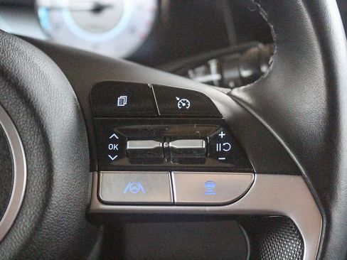 Used 2022 Hyundai Elantra SEL w/ Convenience Package image 31