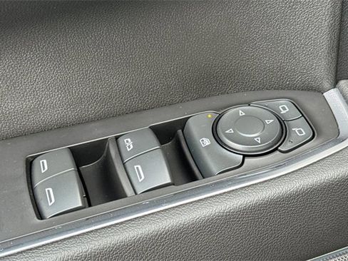 Used 2023 GMC Sierra 1500 Elevation image 12