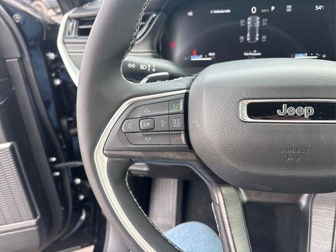 New 2026 Jeep Grand Cherokee Limited w/ Limited Altitude Package AWD/4WD image 25