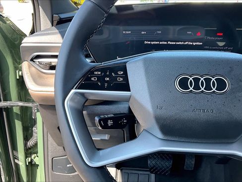 Used 2025 Audi Q5 Premium Plus AWD/4WD image 24