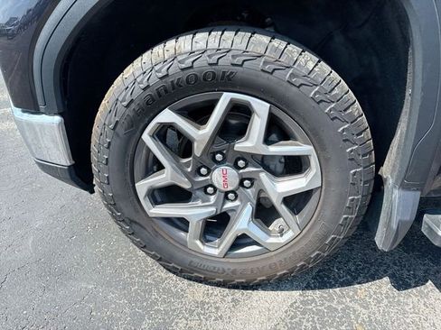 Used 2023 GMC Sierra 1500 SLT w/ SLT Premium Plus Package AWD/4WD image 10