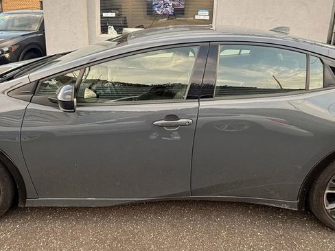 Used 2023 Toyota Prius XLE image 8