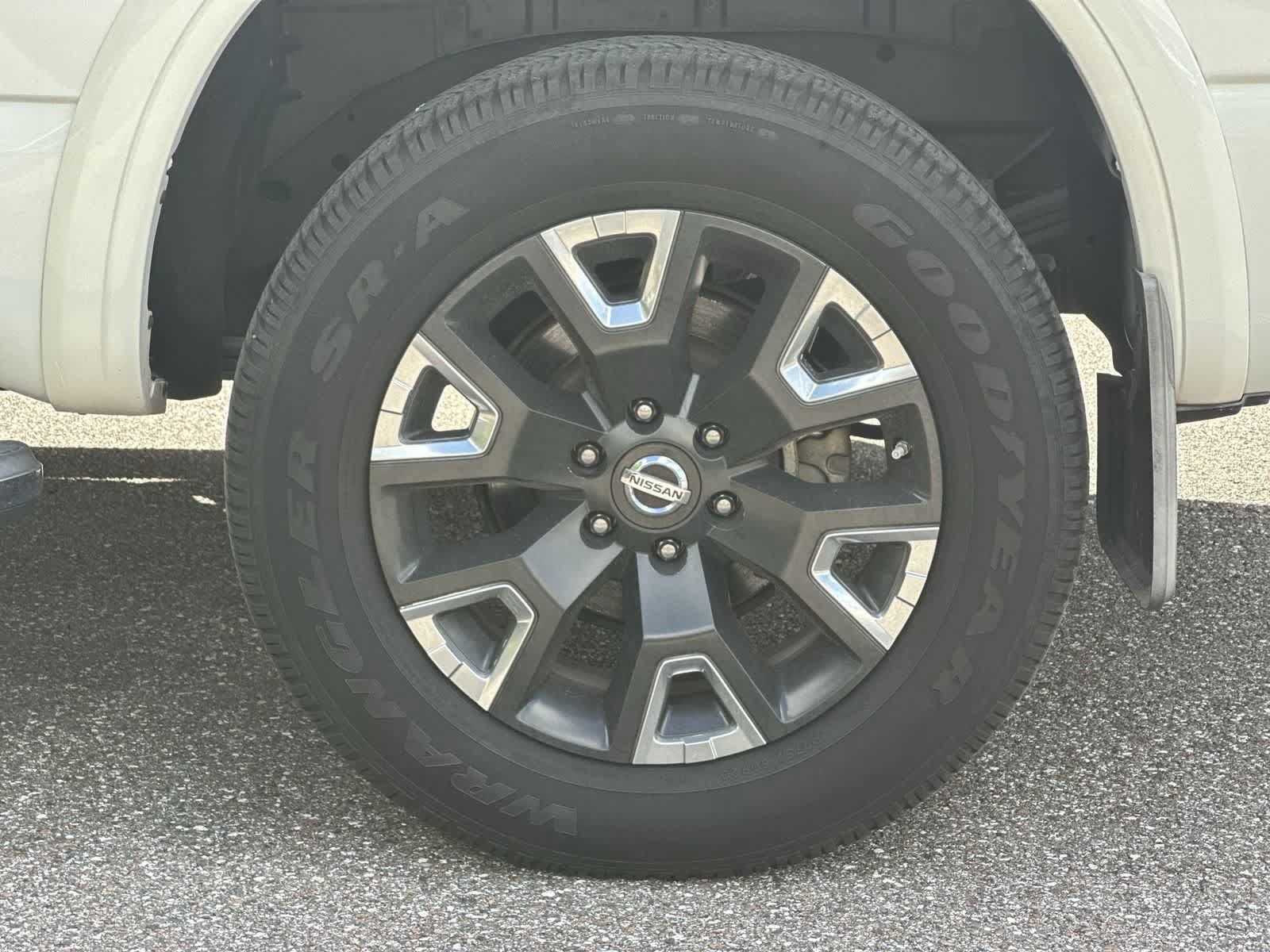 Used 2021 Nissan Titan Platinum Reserve w/ Moonroof Package AWD/4WD image 12